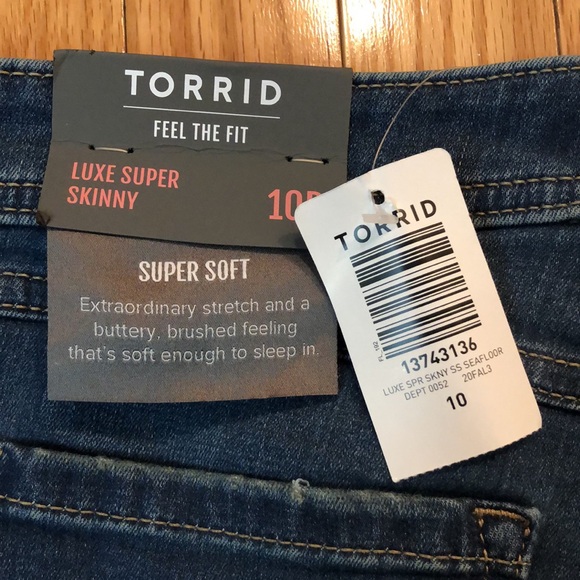 TORRID size 10R mid rise luxe super skinny - Picture 12 of 16